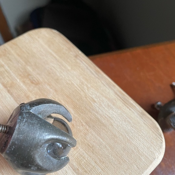 Mixed Lot of 4 figural drawer pulls knobs metal glass butterfly fox skull claw - Picture 11 of 14